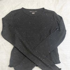 AMERICAN EAGLE cropped ribbed black long sleeve tight comfy top. Size XS Juniors
